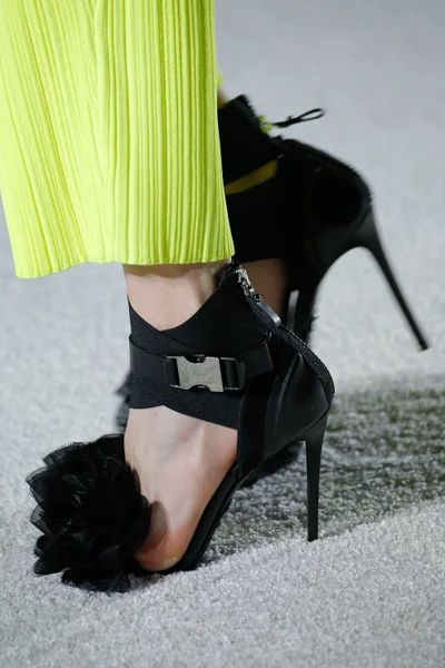 Look 98